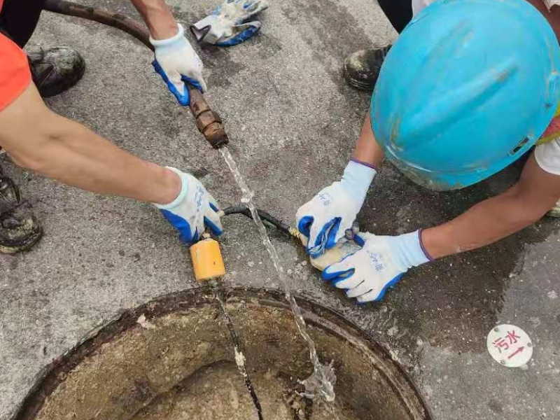 杨凌，专业疏通各种下水管道，专业清理化粪池公司。